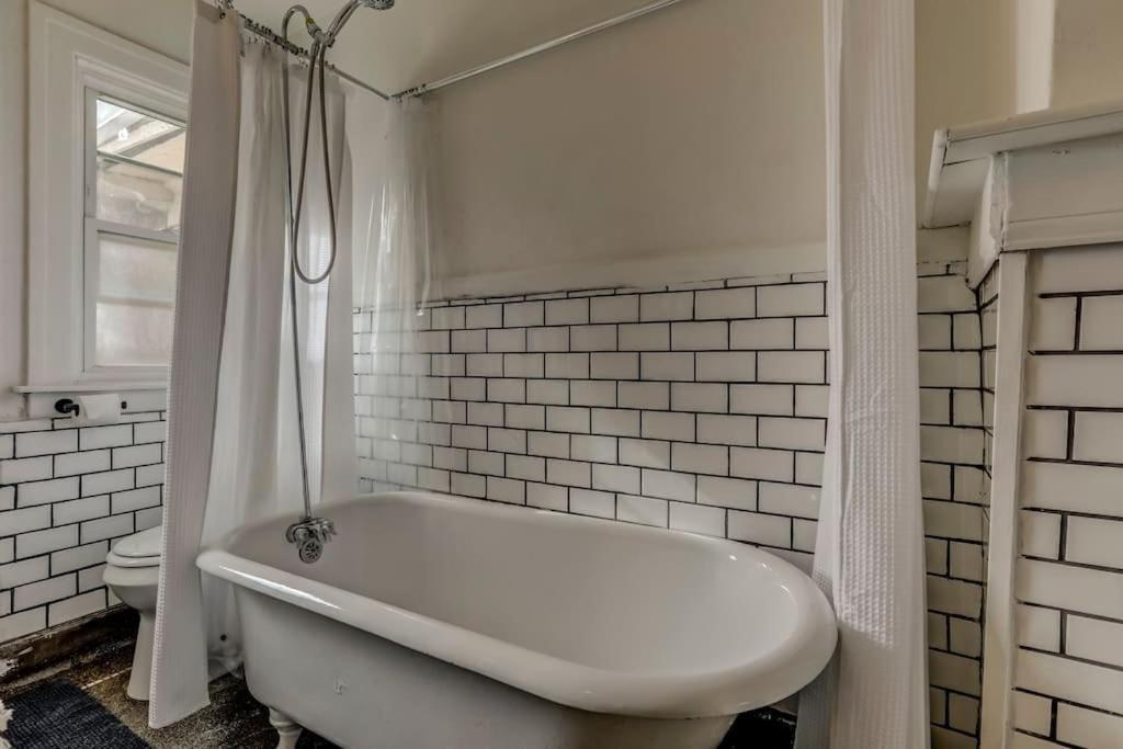 Luxe Mid-Century Styled Historic Townhouse #1 Βίλα Ντητρόιτ Εξωτερικό φωτογραφία