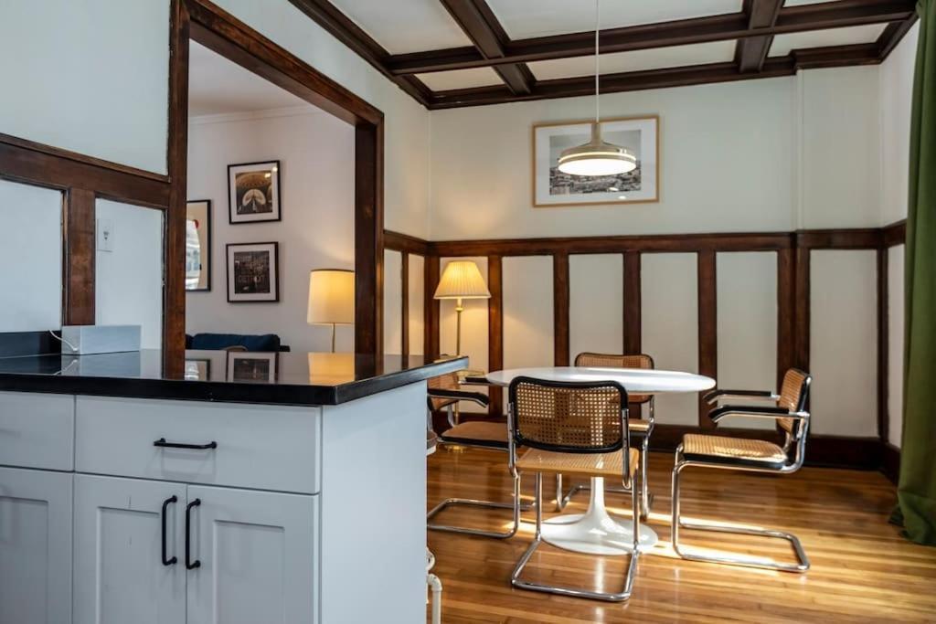 Luxe Mid-Century Styled Historic Townhouse #1 Βίλα Ντητρόιτ Εξωτερικό φωτογραφία