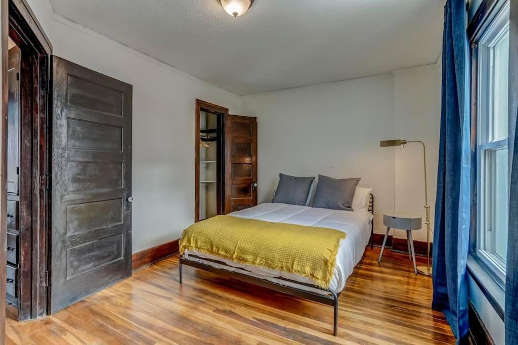 Luxe Mid-Century Styled Historic Townhouse #1 Βίλα Ντητρόιτ Εξωτερικό φωτογραφία